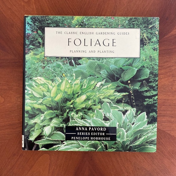 Classic English Gardening Guides "Foliage Planning and Planting" Book 1990 - Picture 2 of 5